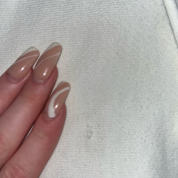 White champions hoodie, Kids medium (fits small/medium womens ) - Picture 7 of 7